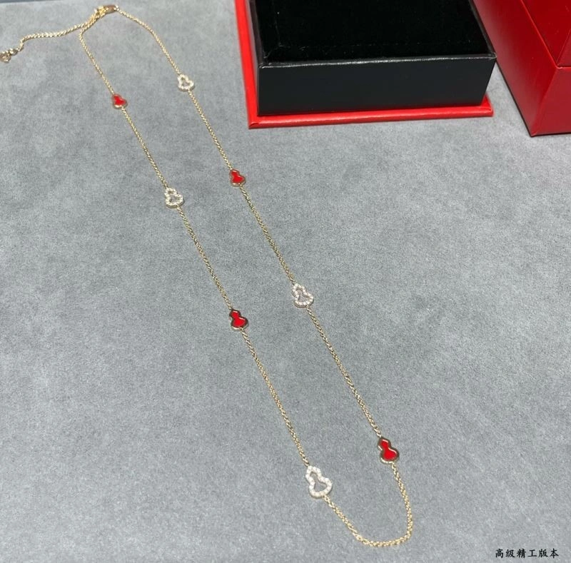 Qeelin Necklaces EyeCatching 210363