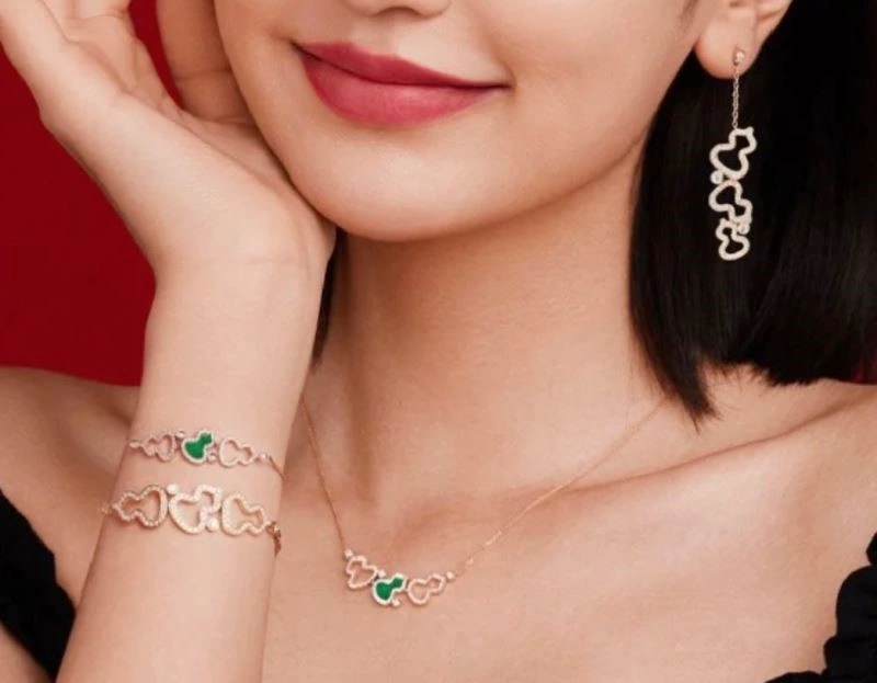 Qeelin Necklaces WellDesigned 210361