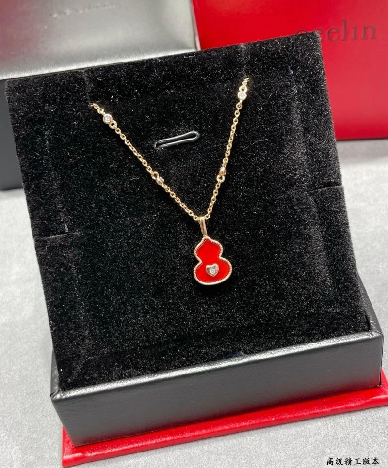 SportInspired Qeelin Necklaces 210378