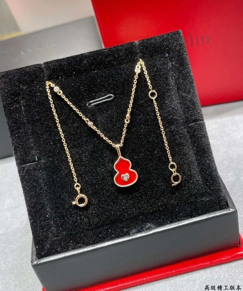 SportInspired Qeelin Necklaces 210378