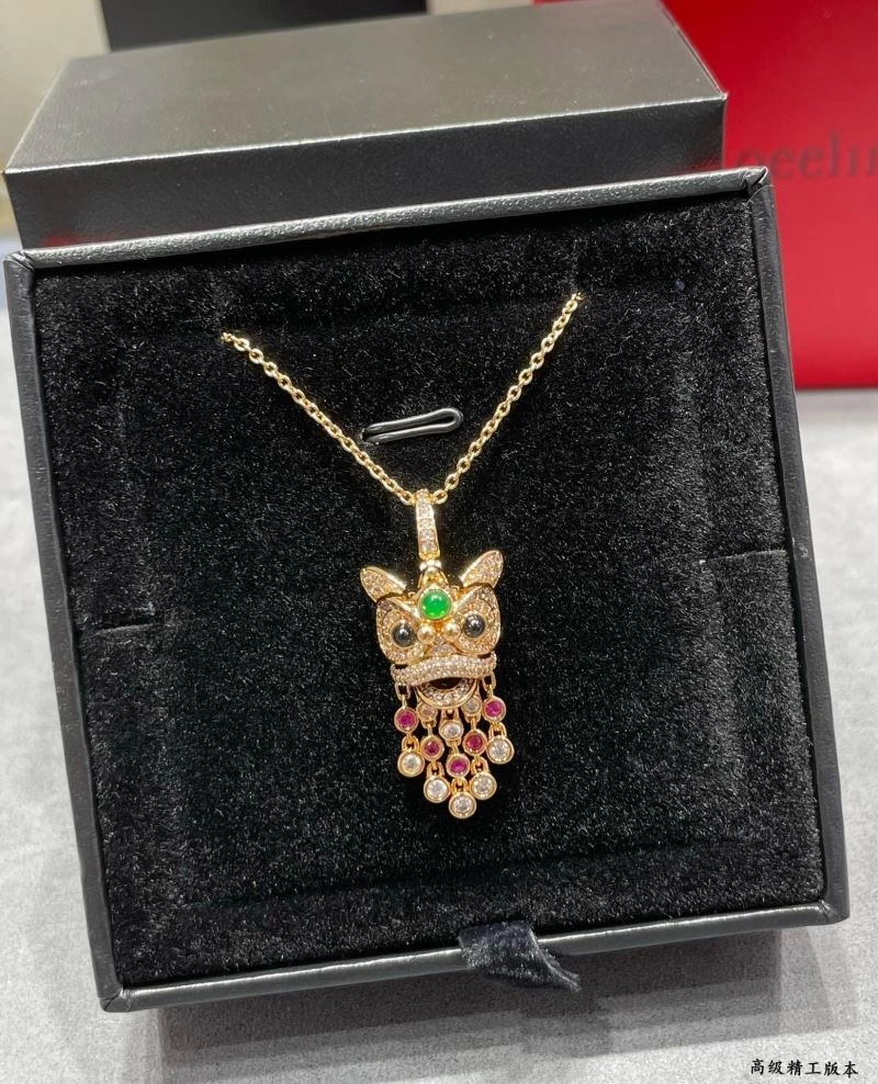 Qeelin Necklaces Compact 210383