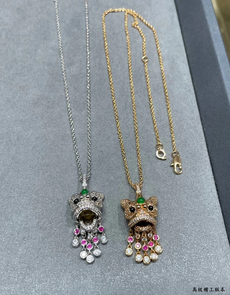 Qeelin Necklaces Compact 210383