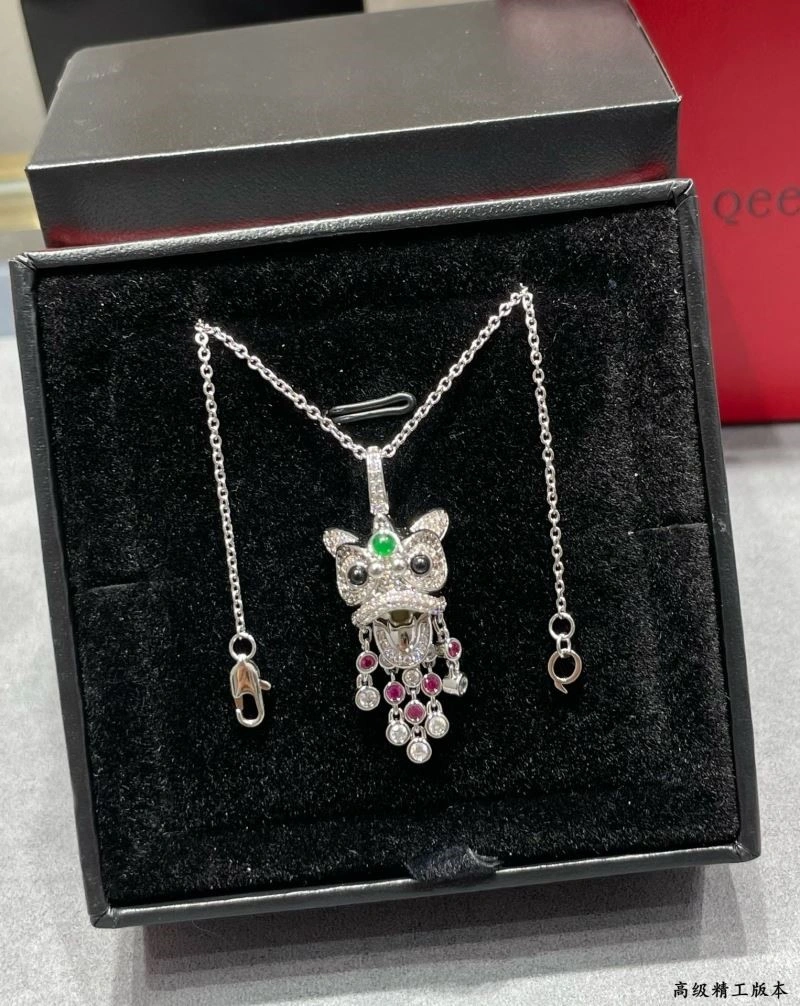 Qeelin Necklaces Compact 210383