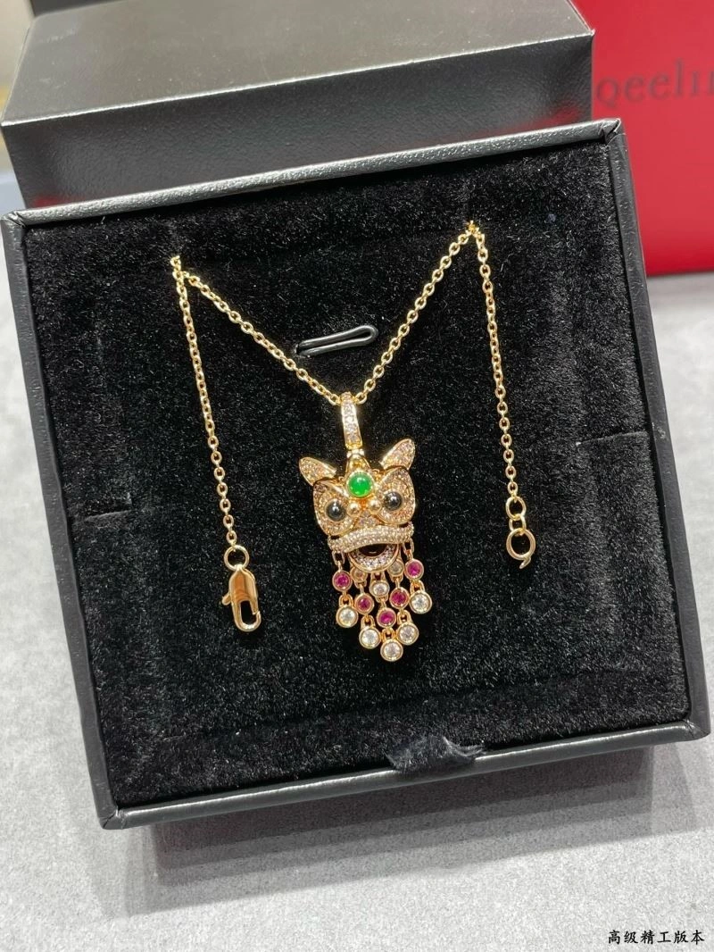 Qeelin Necklaces Compact 210383