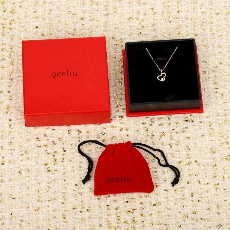 Minimalist Qeelin Necklaces 209663