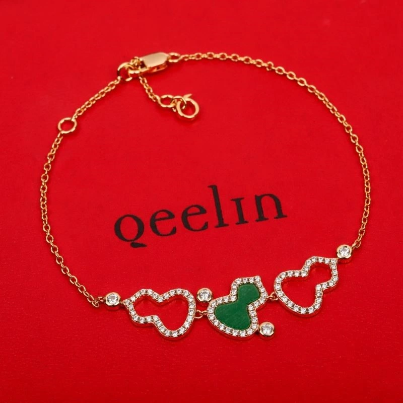 Packable Qeelin Necklaces 209659