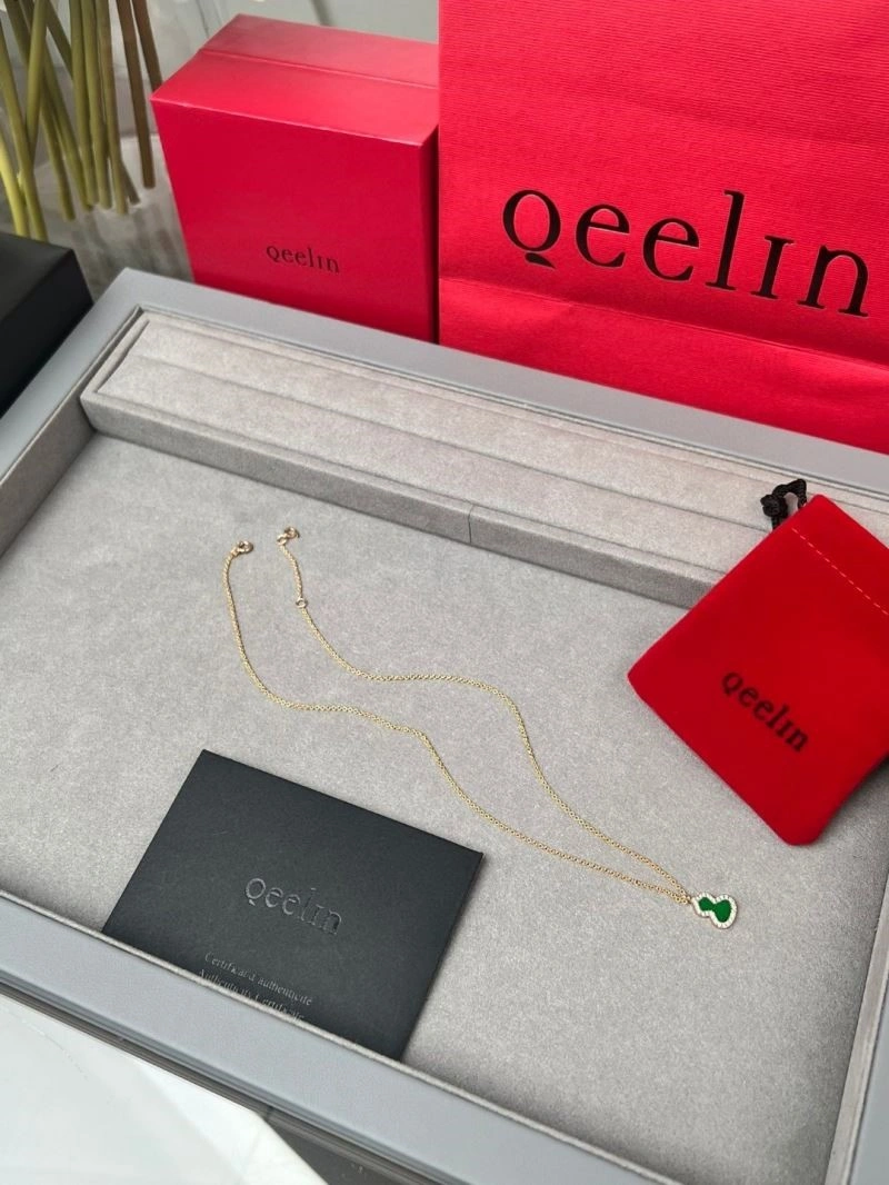 Qeelin Necklaces Effortless 209146