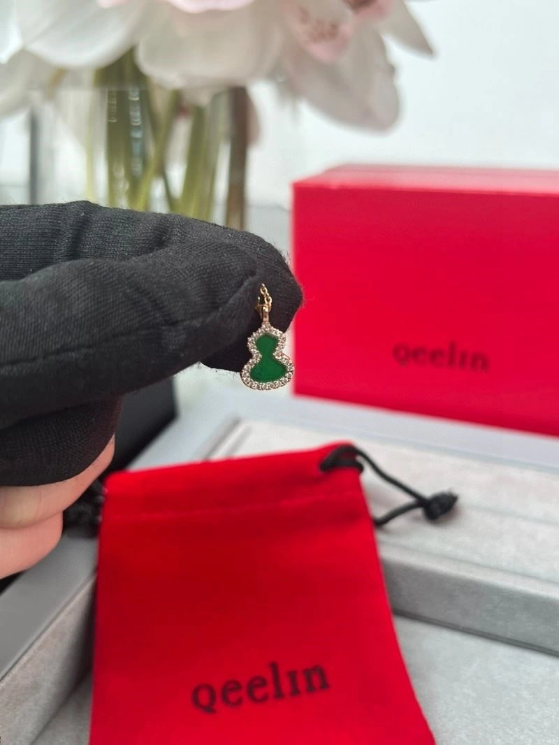 Qeelin Necklaces Effortless 209146