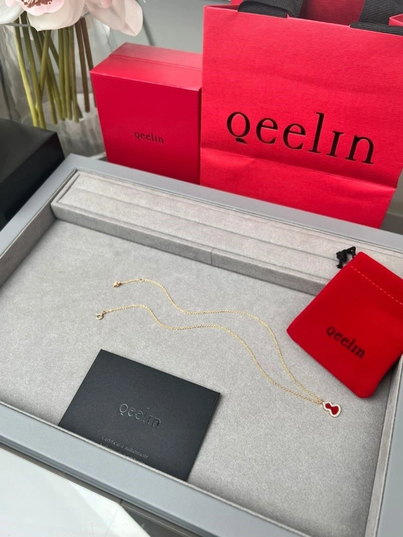 Youthful Qeelin Necklaces 209102