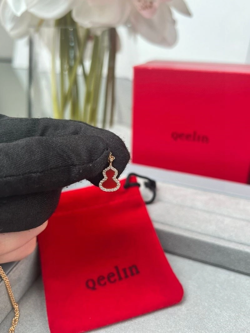 Youthful Qeelin Necklaces 209102