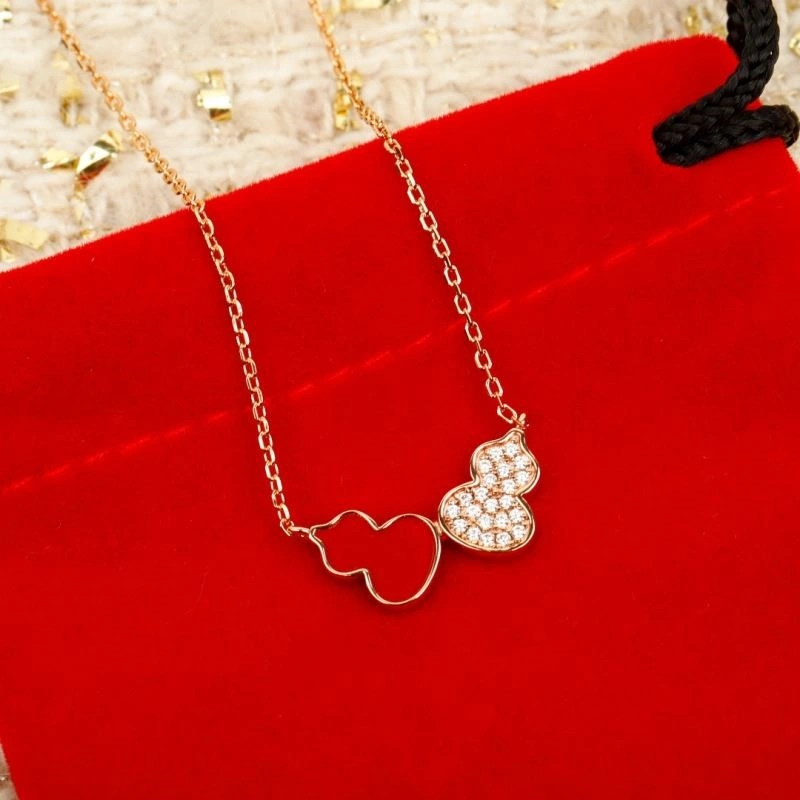 ModernLook Qeelin Necklaces 209097