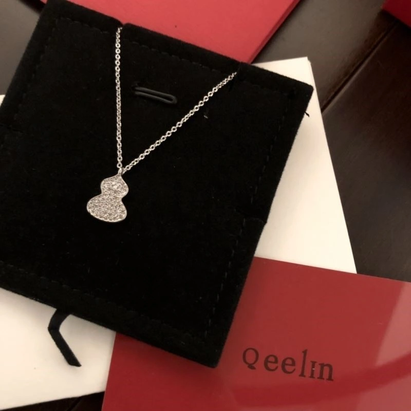 Breathable Qeelin Necklaces 208463
