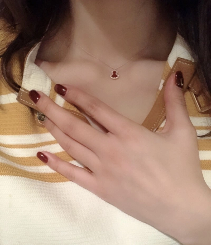 Qeelin Necklaces ModernLook 208460