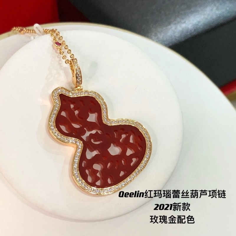 Unisex Qeelin Necklaces 208446