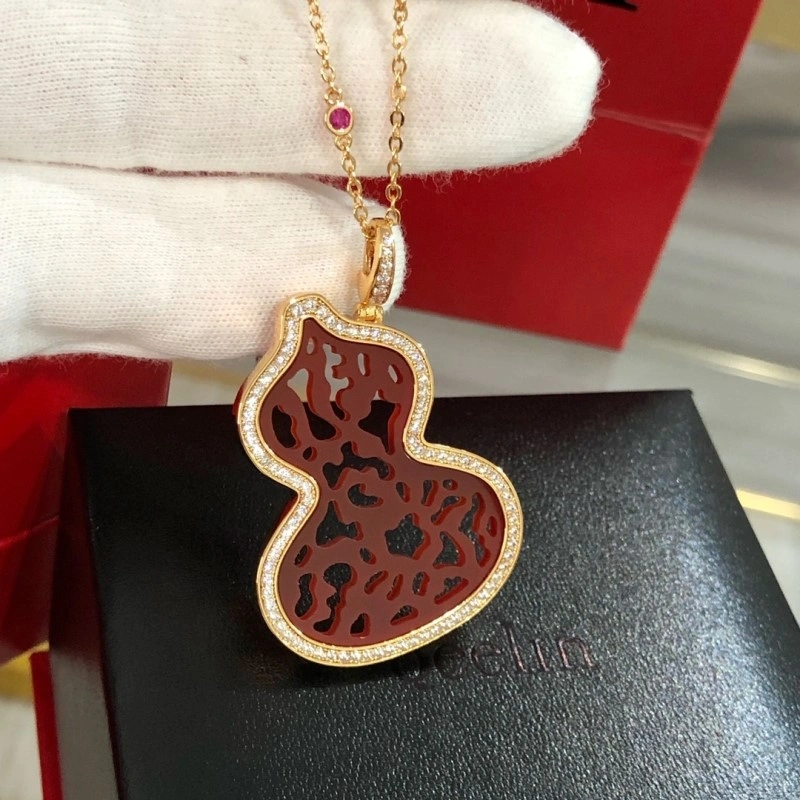 Unisex Qeelin Necklaces 208446