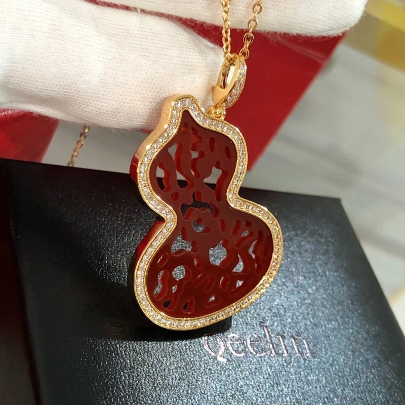 Unisex Qeelin Necklaces 208446