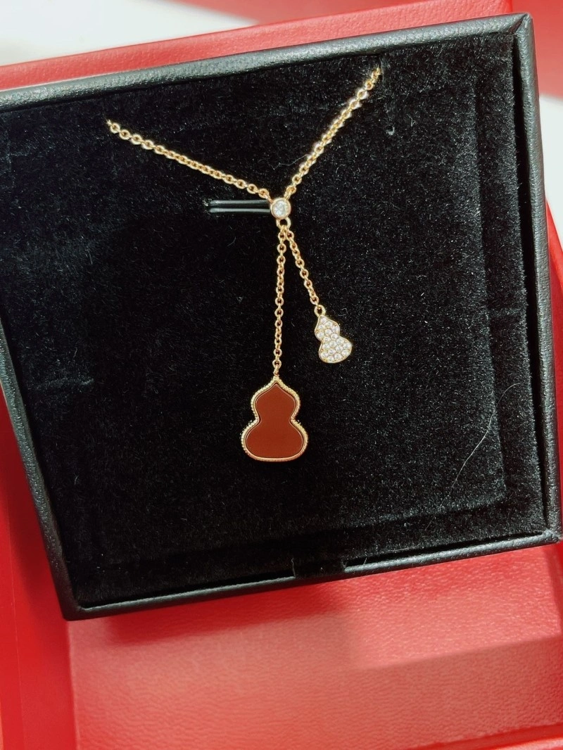 Qeelin Necklaces MultiPurpose 208445