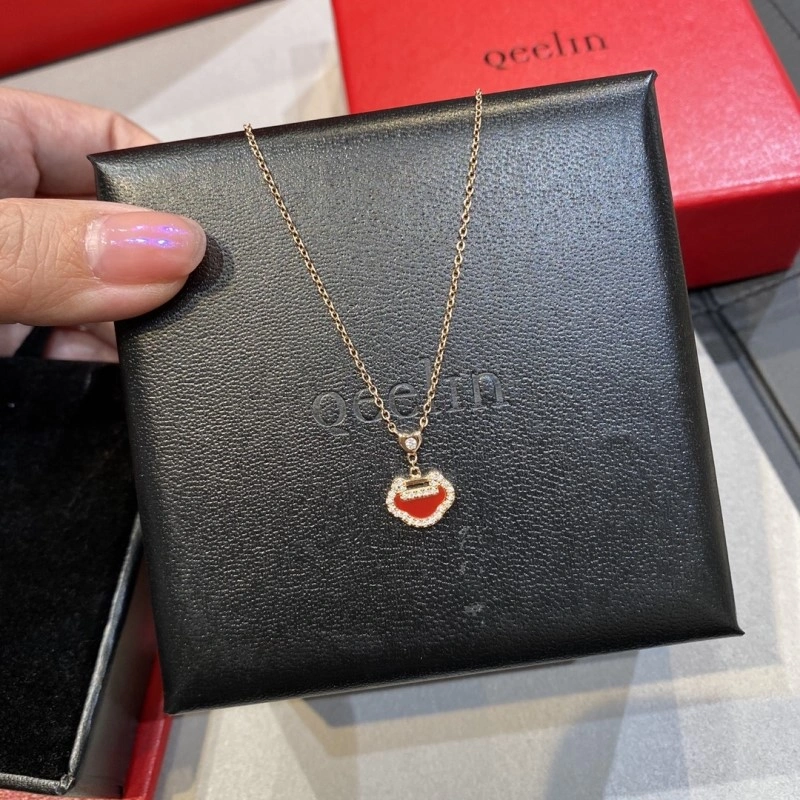 SmoothTexture Qeelin Necklaces 208458