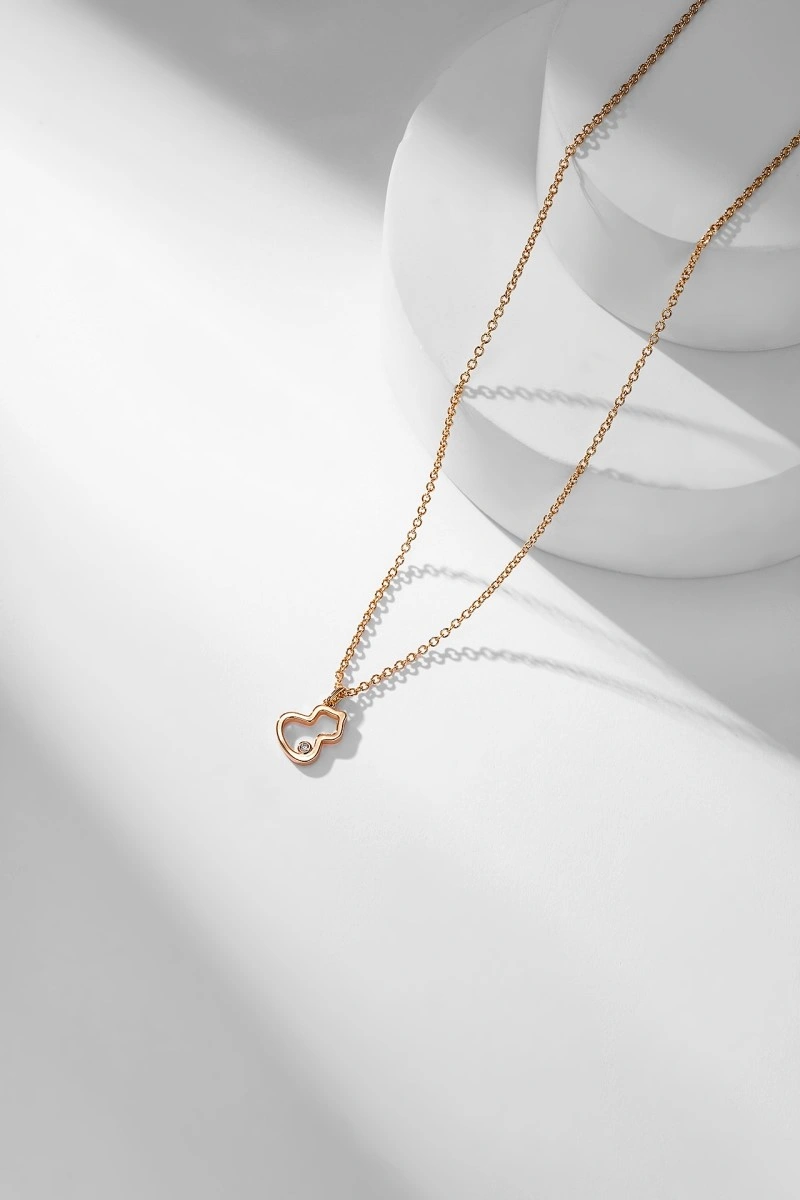 MoistureWicking Qeelin Necklaces 208441