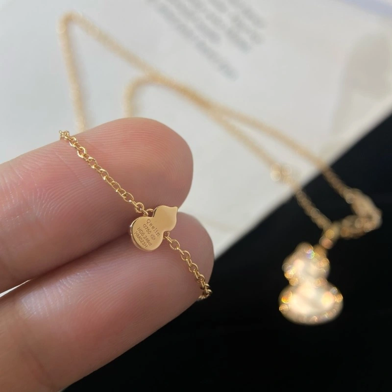 MoistureWicking Qeelin Necklaces 207770
