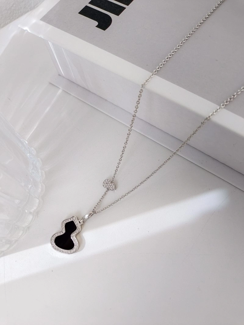 Neat Qeelin Necklaces 207764