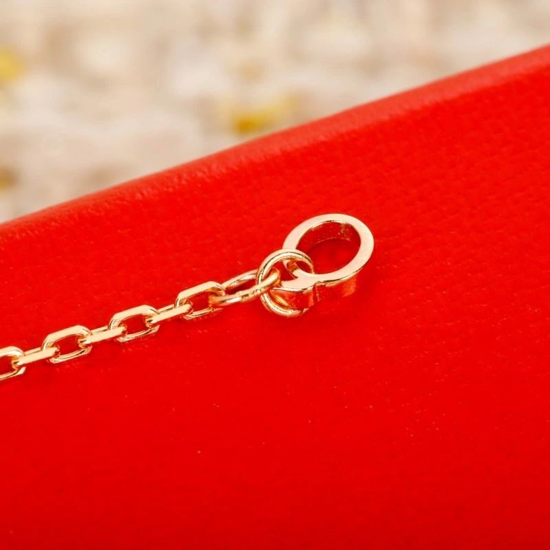 FastDry Qeelin Necklaces 207758