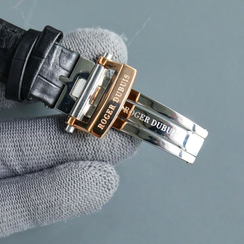 ROGER DUBUIS Watches EyeCatching 199093