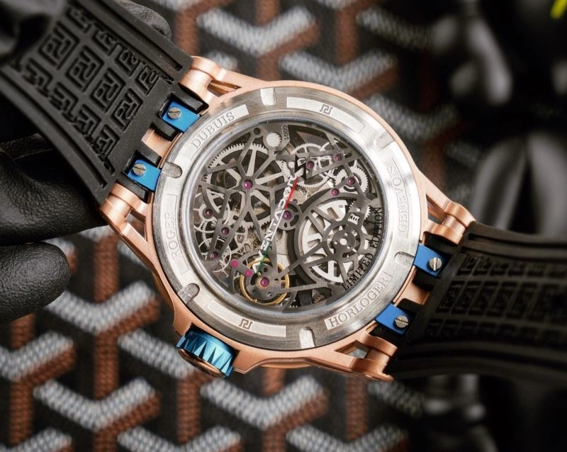 Stylish ROGER DUBUIS Watches 199071