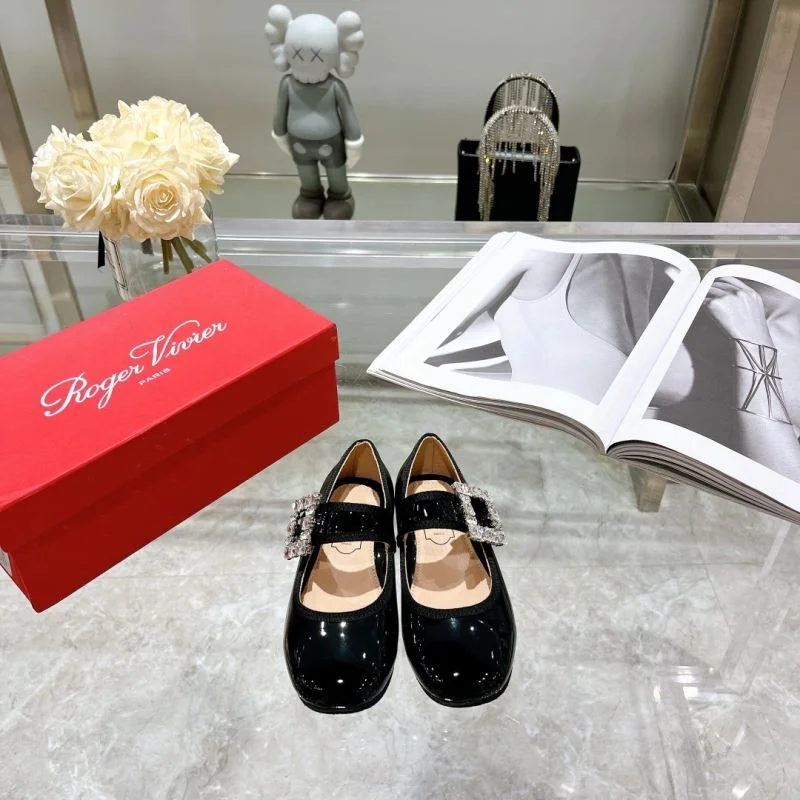 Vibrant ROGER VIVIER SHOES 30121