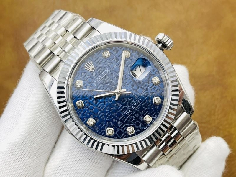 Versatile ROLEX Watches 202436