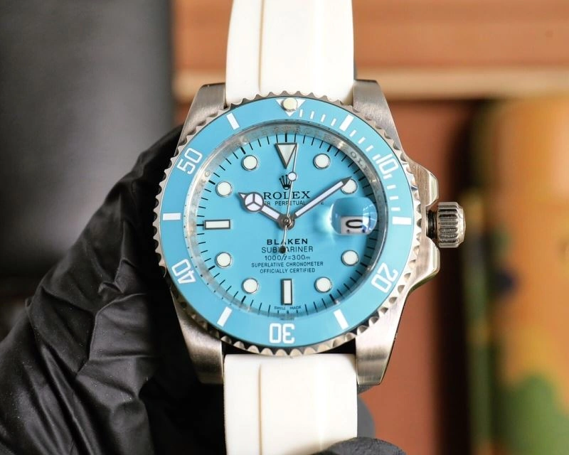 Snug ROLEX Watches 200384