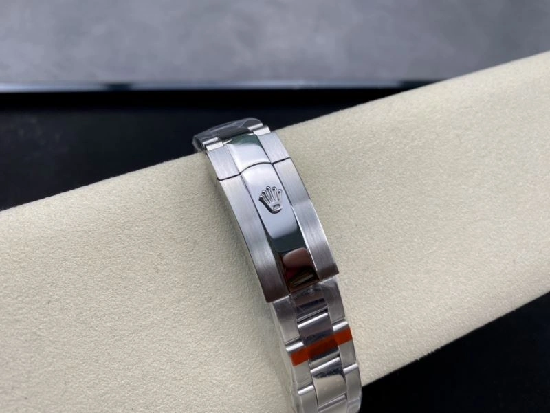 ROLEX Watches TimelessDesign 199104