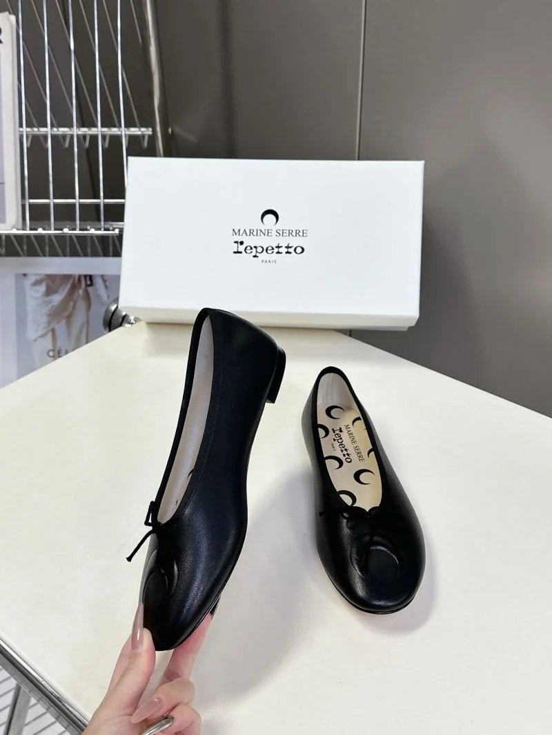 Comfortable Repetto Shoes 9112