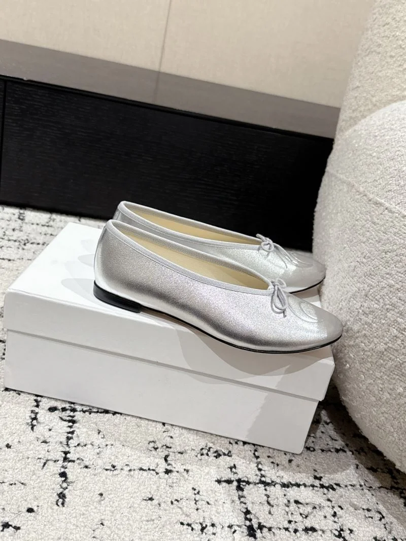 Effortless Repetto Shoes 5864