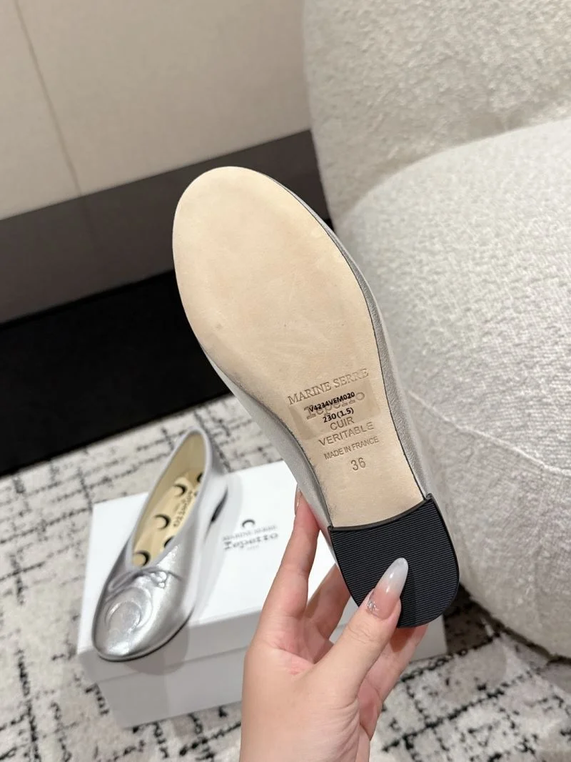 Effortless Repetto Shoes 5864