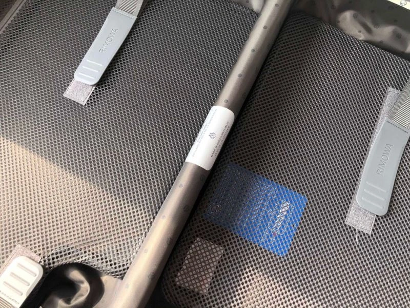 Rimowa Suitcase Durable 69426