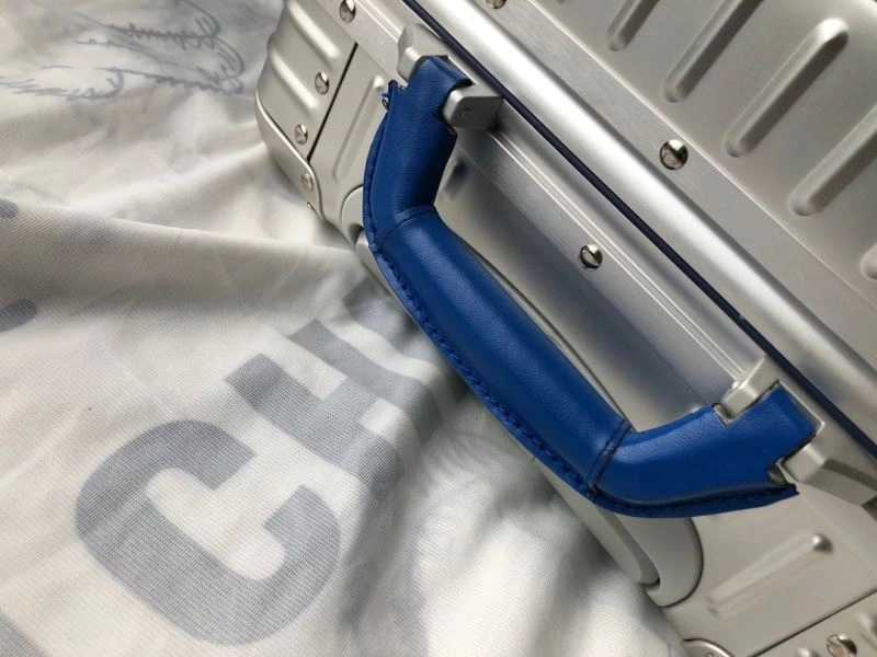 EyeCatching Rimowa Suitcase 69486