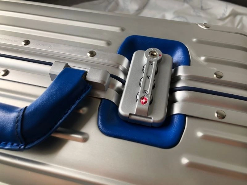 EyeCatching Rimowa Suitcase 69486