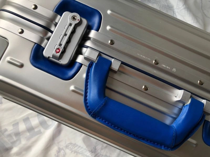 EyeCatching Rimowa Suitcase 69486