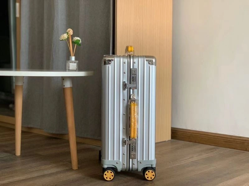 Rimowa Suitcase MoistureWicking 69425