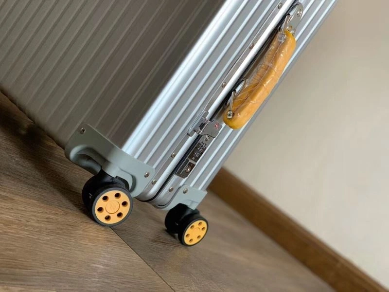 Rimowa Suitcase MoistureWicking 69425