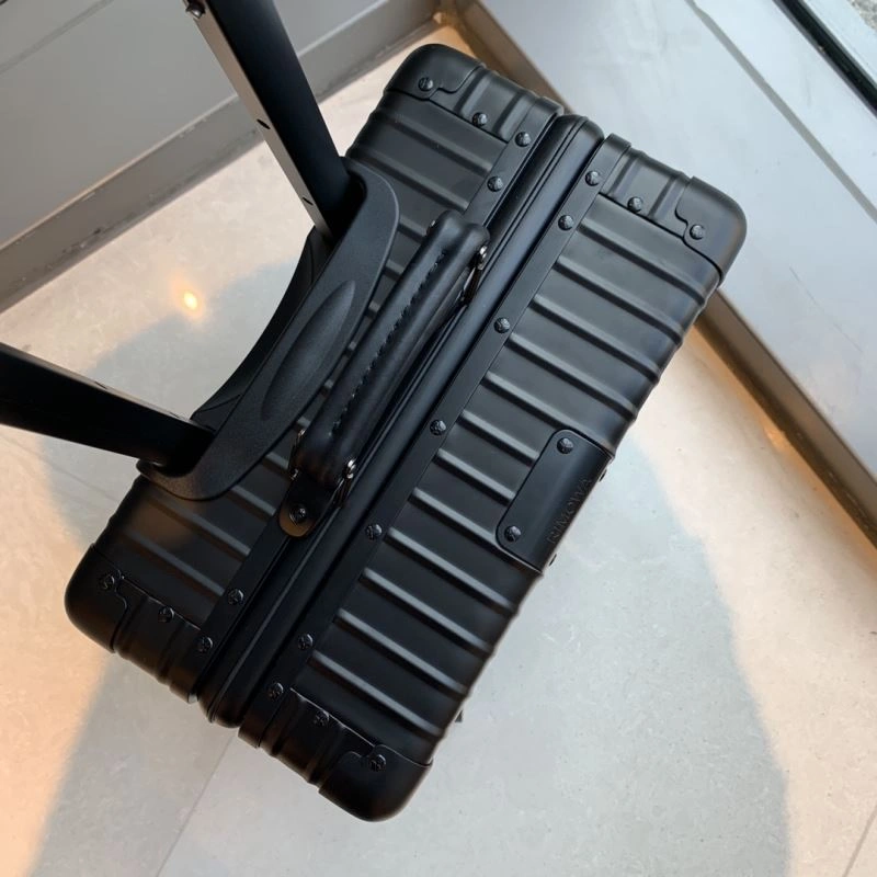 TechFriendly Rimowa Suitcase 69420