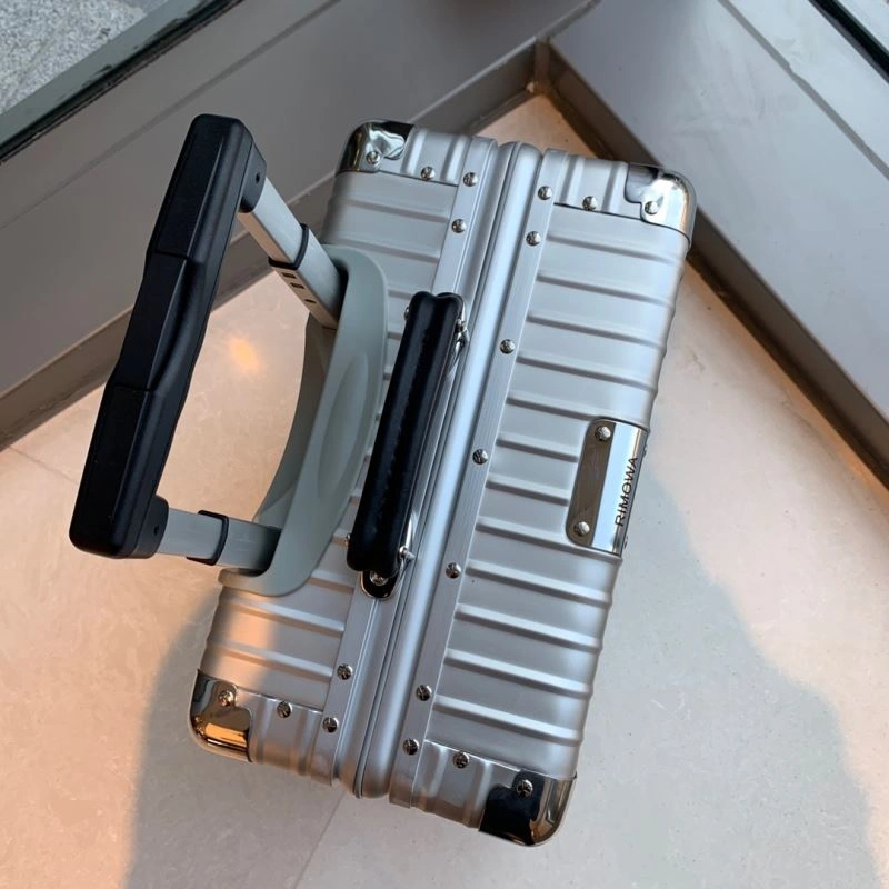 Chic Rimowa Suitcase 69415