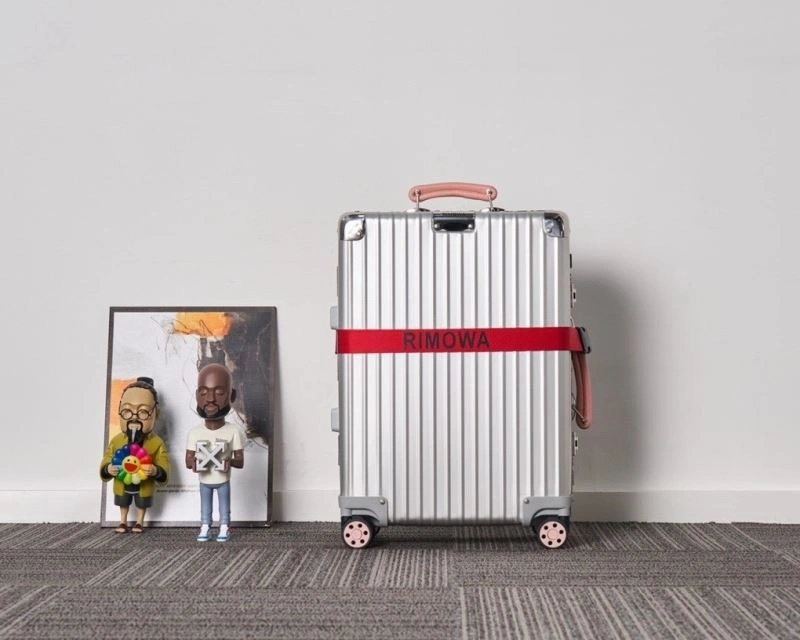 Rimowa Suitcase Minimalist 69413
