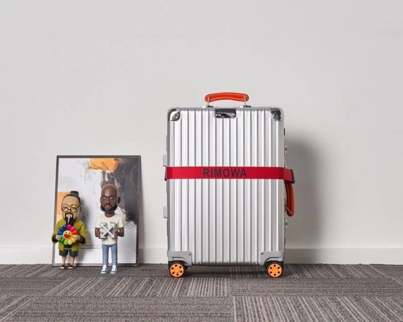 Rimowa Suitcase Modern 69454