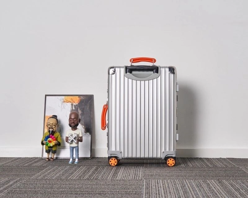 Rimowa Suitcase Modern 69454