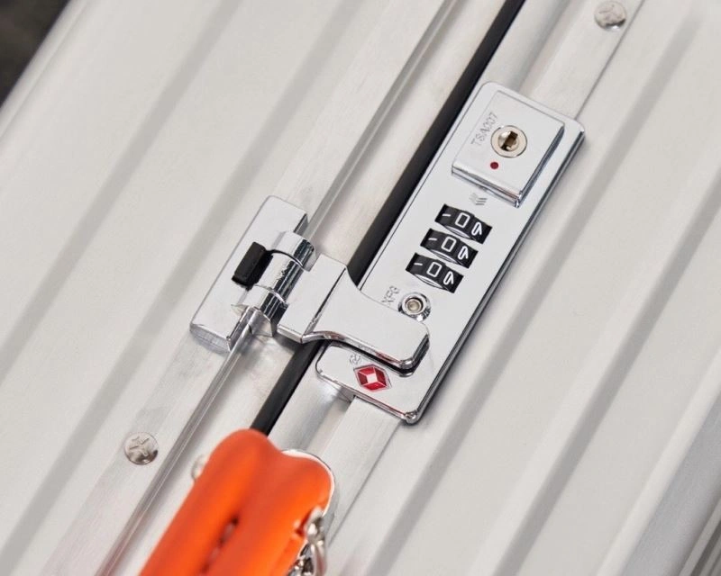 Rimowa Suitcase Modern 69454
