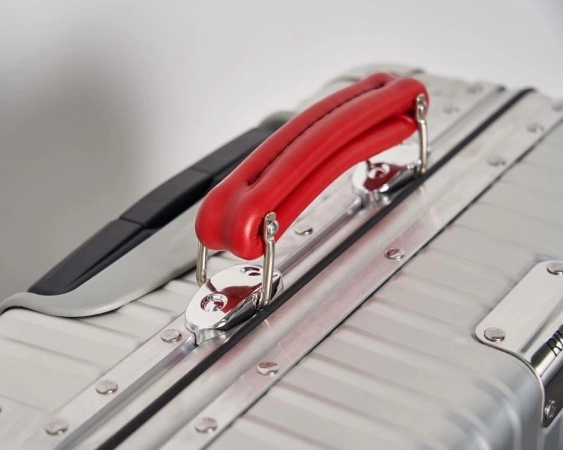 Neat Rimowa Suitcase 69411