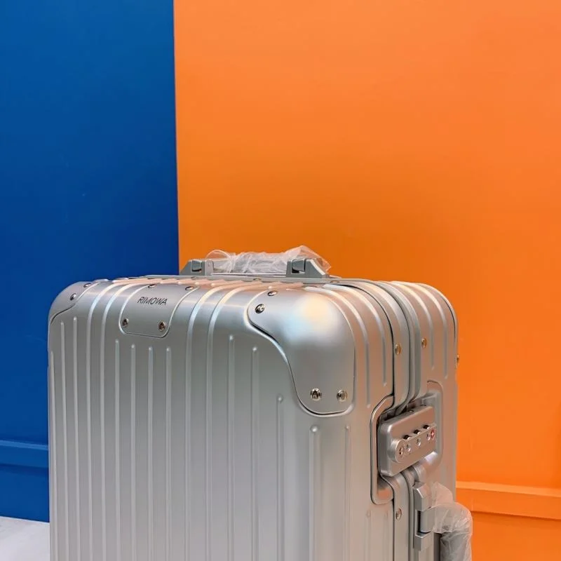 Rimowa Suitcase WellDesigned 37694