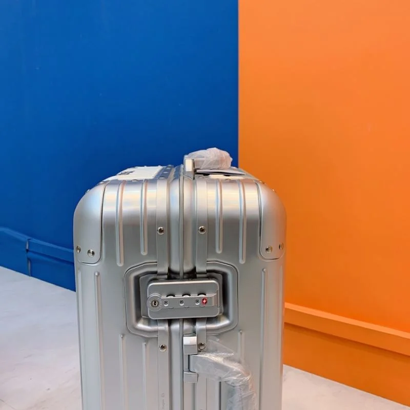 Rimowa Suitcase WellDesigned 37694